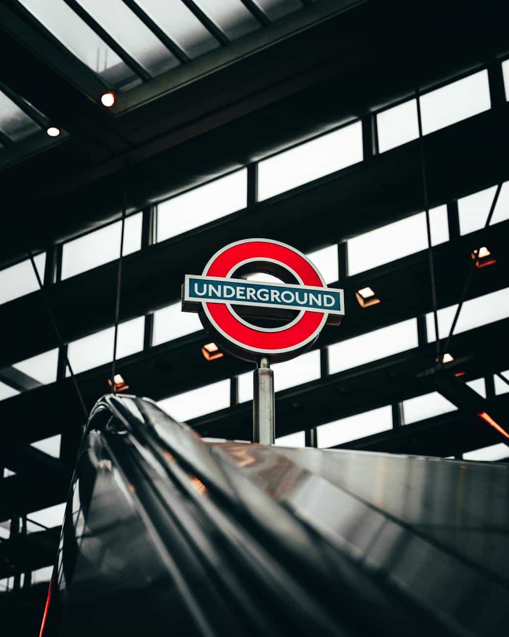 Cover Image for Complaint: Metropolitan Line Rant
