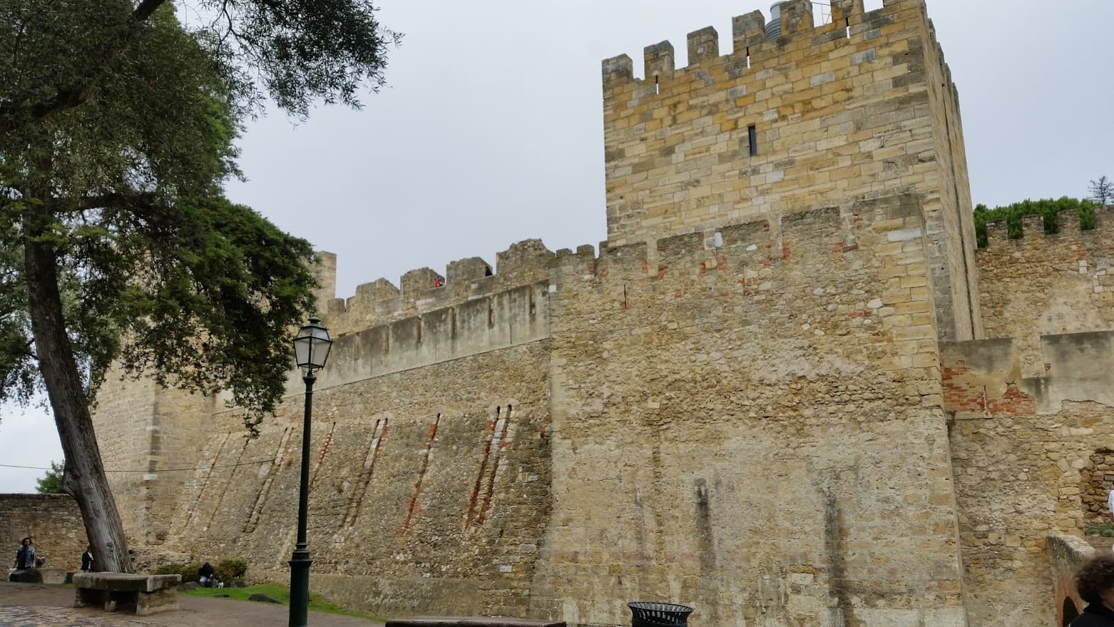 Cover Image for James Went To Lisbon