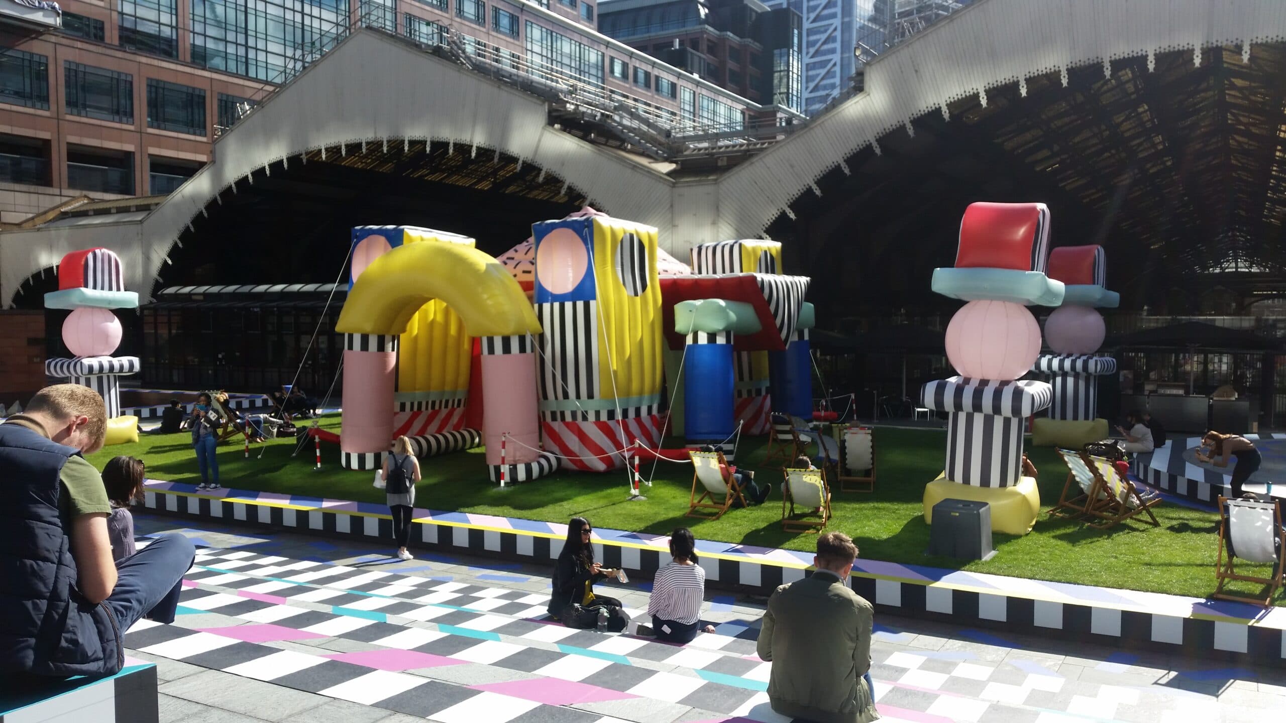 Cover Image for James Went To Some Exhibitions