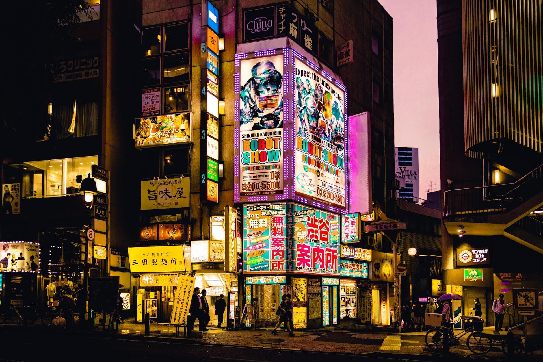 Cover Image for 27 Places I Have To Visit