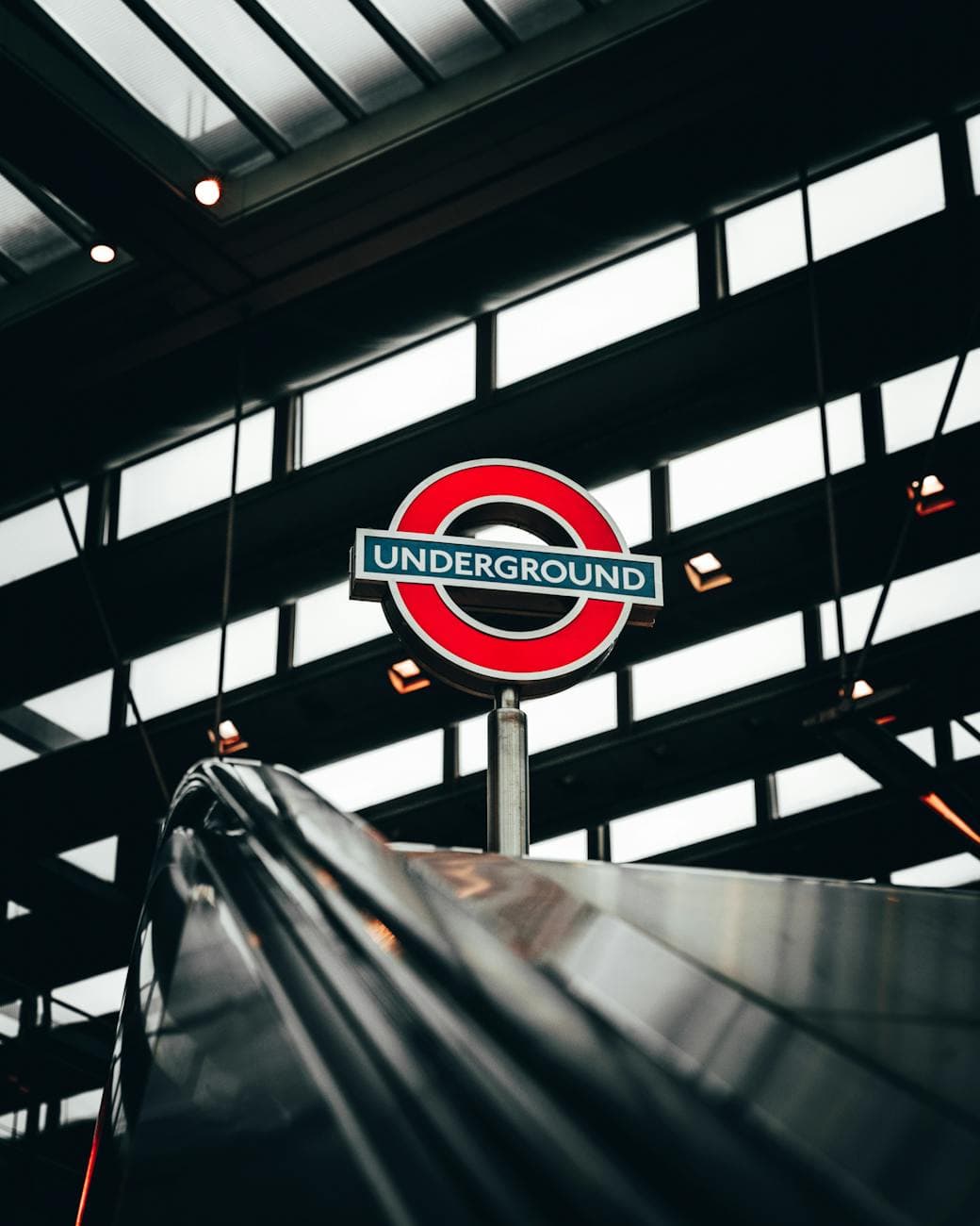 Cover Image for Complaint: Metropolitan Line Rant