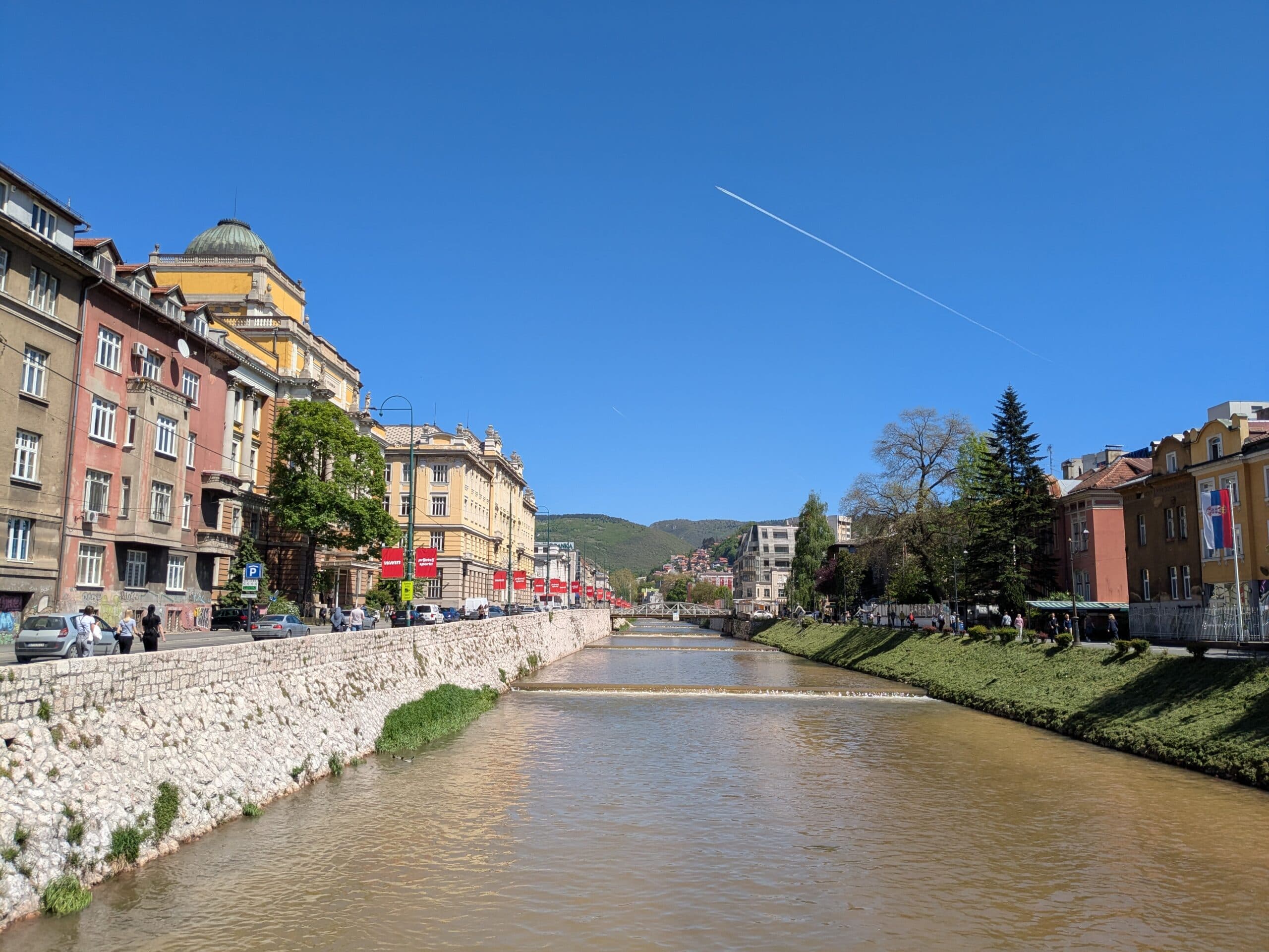 Cover Image for James Went To Sarajevo